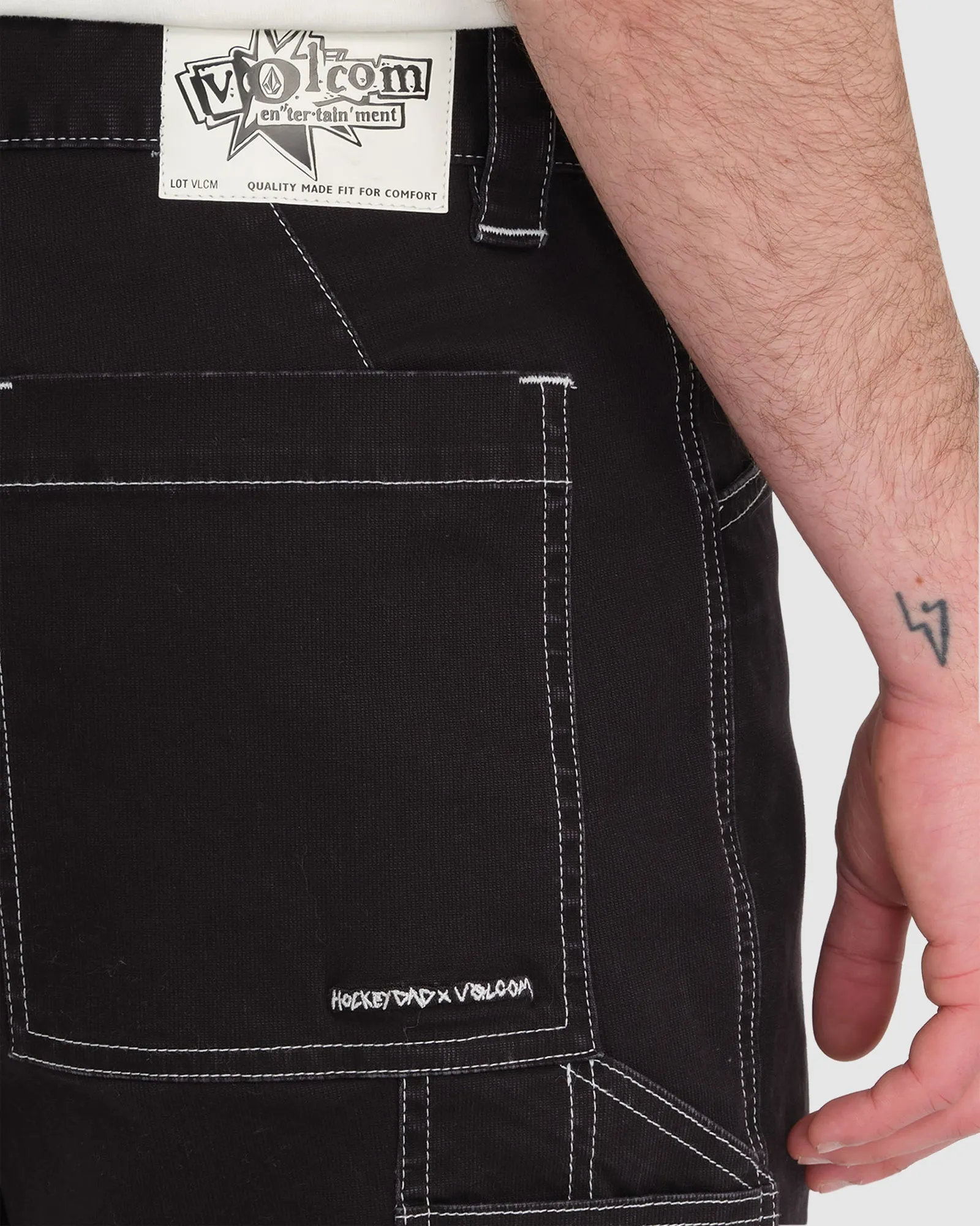 MENS V ENT HOCKEY DAD 20 SHORTS