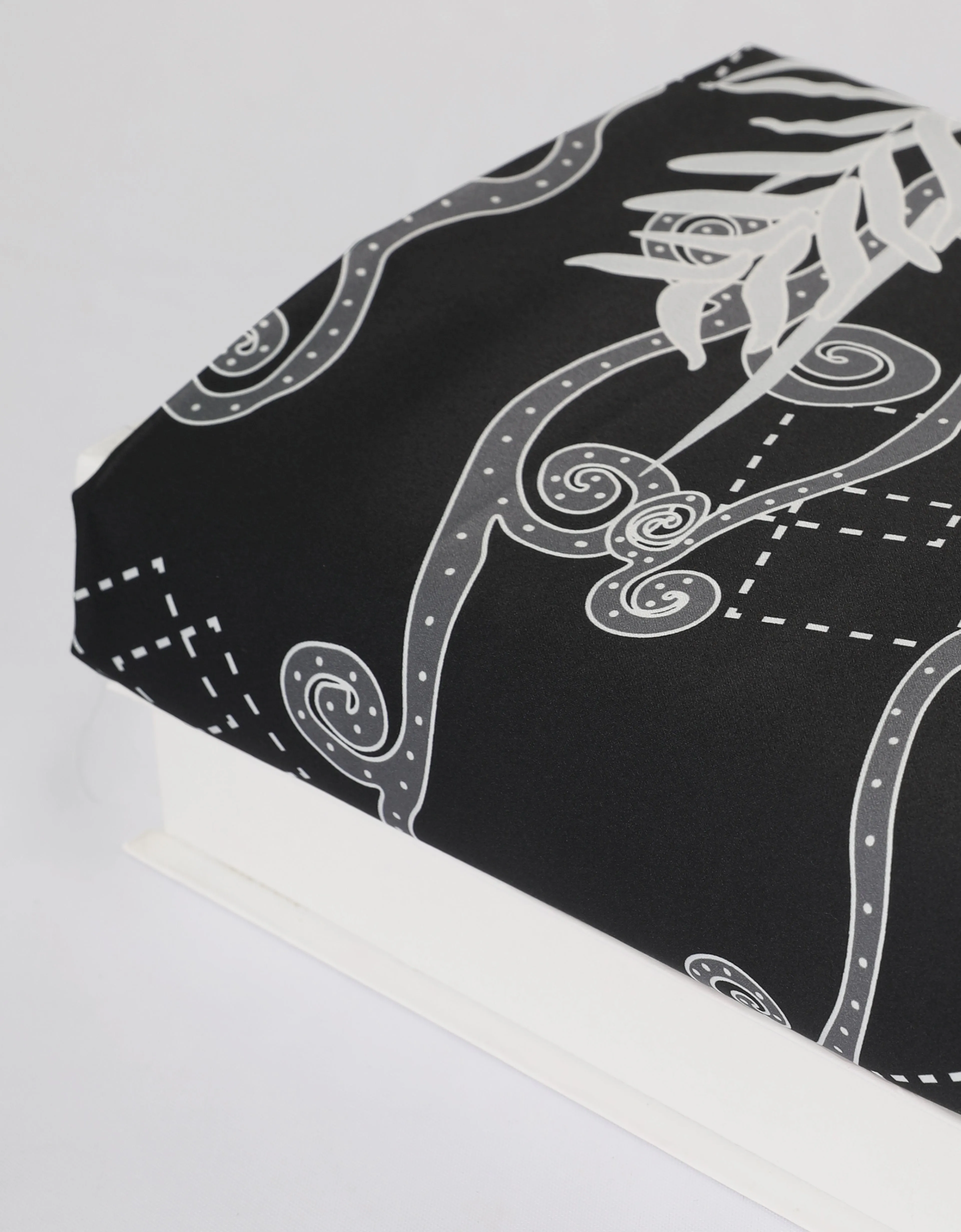 Orked Batik Satin 45" (Black)