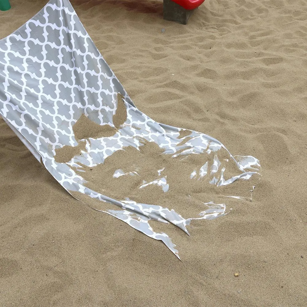 Turtles in Green Round Sand-Free Towel
